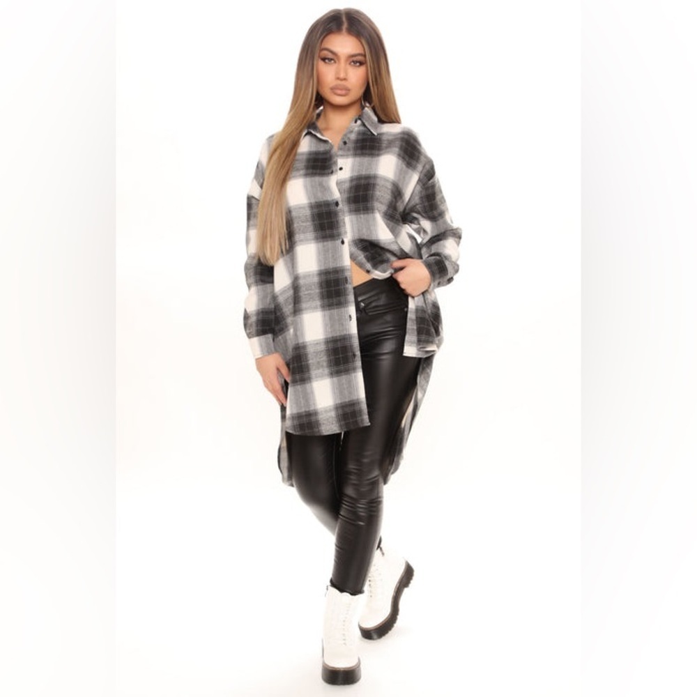 2/$25 Fashion Nova Call It Even Over Sized Plaid Top - Black/White XL